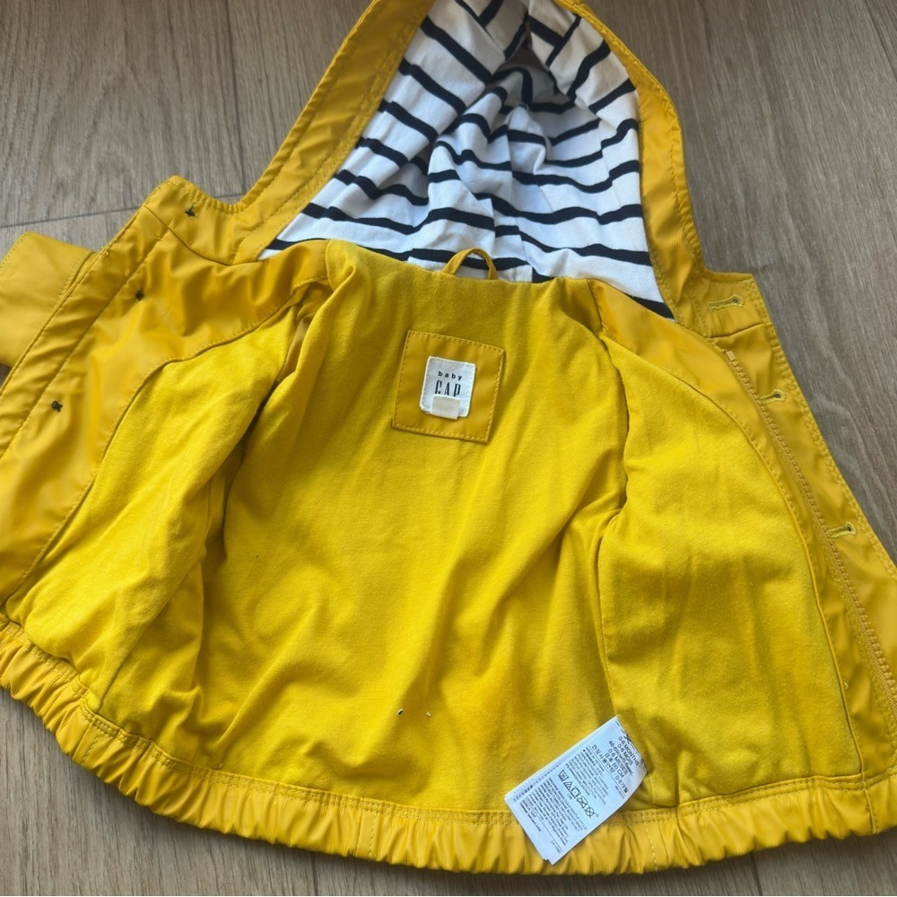 Baby Gap 0-6M Yellow Hooded Rain Jacket Waterproof Spring Coat - Picture 5 of 10